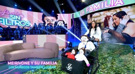 La familia en el plató de 'La vida sin filtros'