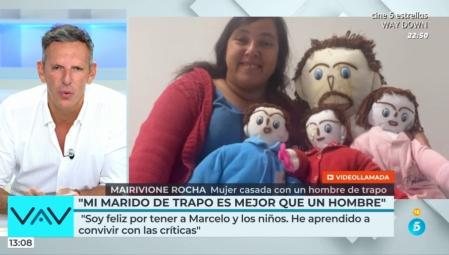 El cabreo de Patricia Pardo en directo por una mujer que vive con su marido de trapo