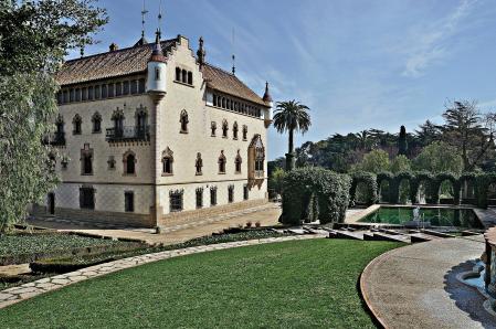 Puig i Cadafalch convirtió una antigua masía en el palacete que es hoy Can Garí, en Argentona