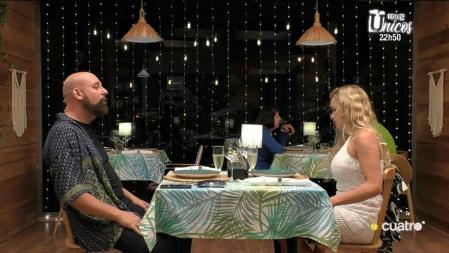 Denisse y Walter en 'First Dates'