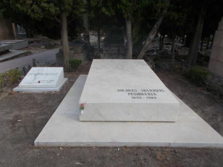 Tumba de Dolores Ibarruri.
