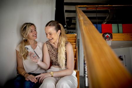 Los jóvenes españoles se llevan bien con sus padres, pero cuando se emancipan se dan de bruces con una realidad que no siempre pueden gestionar