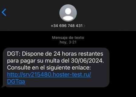 Mensaje fraudulento suplantando a la DGT que ha recibido un ciudadano