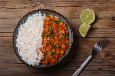 Curry de Legumbres con Arroz