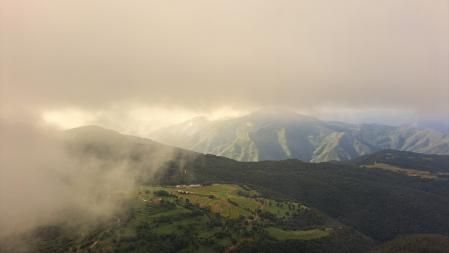 Paisaje de nieblas en el Far.