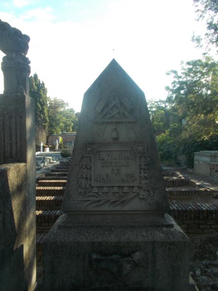 Simbología masónica en La Almudena.