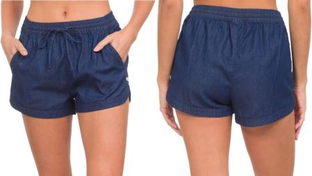 Cintura elástica con cordones y bolsillos frontales.