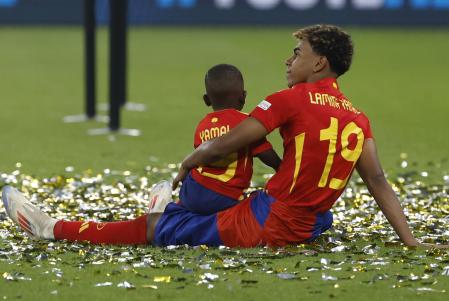 Lamine Yamal ya ha compartido otros momentos junto a su hermano