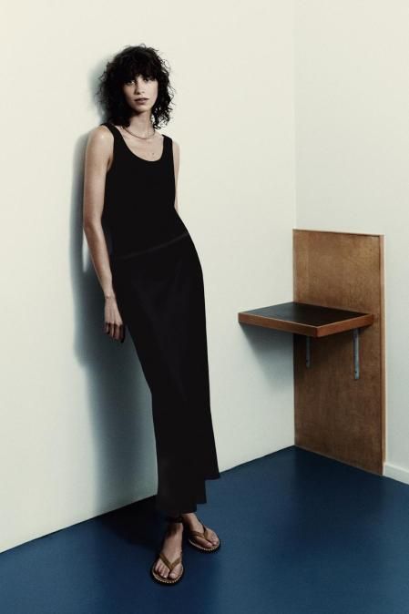 Falda satinada de Zara