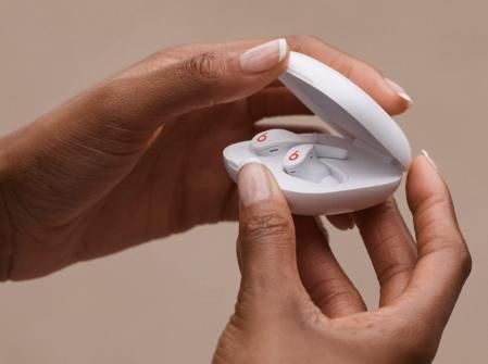 Los auriculares deportivos de Beats están listos para impulsar tu entrenamiento al máximo nivel