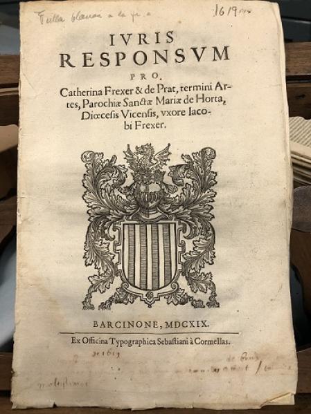 Portada de la alegación de defensa de Catarina Freixa hecha por catorce abogados