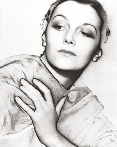 The black line around the outside of this image is a photographic technique called solarisation (aka the Sabatier reaction), that Lee Miller re-discovered by accident in the darkroom whilst developing some negatives.


She shared her findings with the Surrealist artist, Man Ray, her lover, and in her early days in Paris, her mentor. Excited by the discover, they both worked on it to find ways of replicating the result and controlling the process.


From this point on they both used solarisation in their work, sometimes collaborating on projects too. Sadly Lee is often forgotten when the technique is discussed and only Man Ray is credited, despite more recent texts by well respected photo historians and curators attempting to redress the balance.