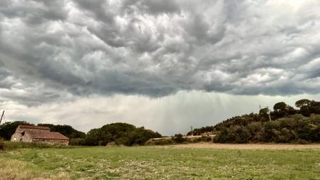 Cortina de lluvia divisada en Sant Celoni.