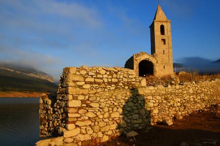 Vista de la parroquia de Sant Roma de Sau.