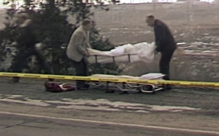 La policía encuentra el cadáver de una de las víctimas de Robert Lee Yates