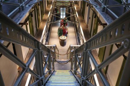 Cuando se entra en la antigua cárcel es inevitable pensar en películas como 'En el nombre del padre'