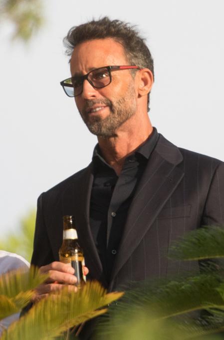 Álvaro Muñoz Escassi en la boda de Jordi Cruz y Rebeca Lima