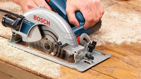 Una sierra muy potente, que permite cortes rápidos y precisos