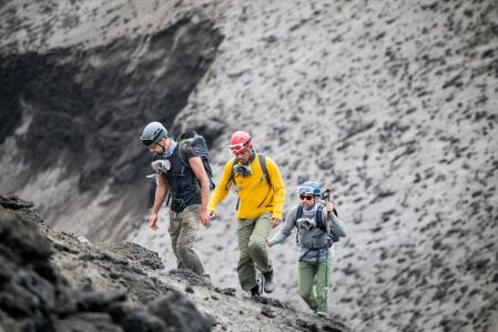 El actor Will Smith, de amarillo, en la serie 'Bienvenidos a la Tierra