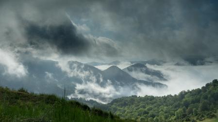 Paisaje humeante con encanto en el Ripollès.