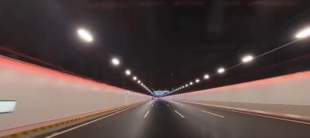 El túnel submarino tiene cuatro carriles por sentido y está controlado por 14 robots&nbsp;