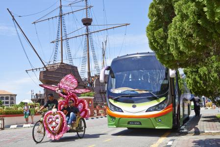 Los trishaws son una especie de taxis muy llamativos.