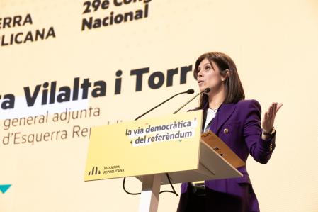 MARTA VILALTA, SECRETARIA GENERAL ADJUNTA Y PORTAVOZ D'ERC, EN SU DISCURSO EN EL 29º CONGRESO NACIONAL D'ERC EN LLEIDA. FOTO MARC CARNICE