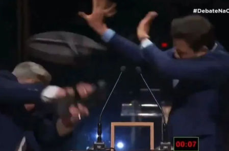 El momento exacto del sillazo