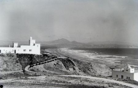 Apenas existían edificaciones en una zona dominada por la huerta, como se aprecia en esta imagen de los años 30.