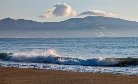 Nubes fantasma en el monte Pení.