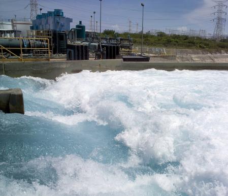 En la central de ciclo combinado de Naturgy en Tuxpán se utiliza agua del Golfo de México que se acondiciona en 2 plantas tratadoras de agua con estrictos controles para preservación del ecosistema en el que se encuentra ubicada la central