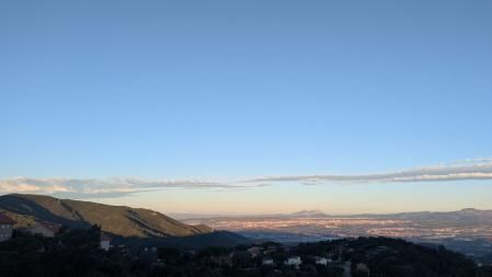 Vista de la llanura vallesana.