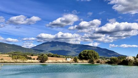 Camino entre el paisaje del Vallès Oriental.