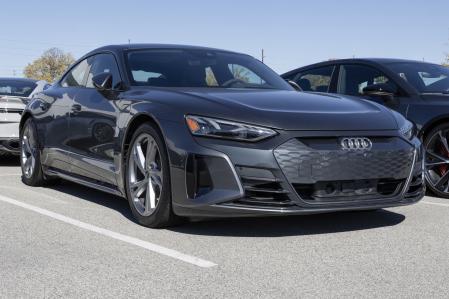 Audi E-Tron GT.