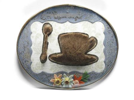 “Recuerdo del 'Desayuno con pieles'” (1936), 1972, por Meret Oppenheim