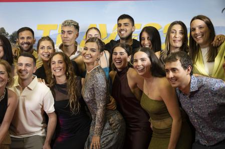 Escanes, con algunos de los concursantes de esta segunda edición

photo: Jordi Play/CCMA