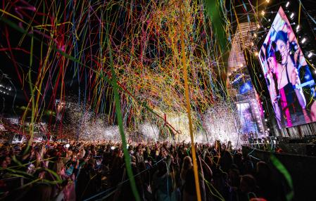 Los artistas se despiden de sus seguidores.