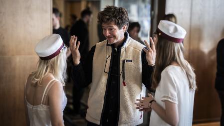 Vinterberg en el rodaje de 'Familias como la nuestra'.