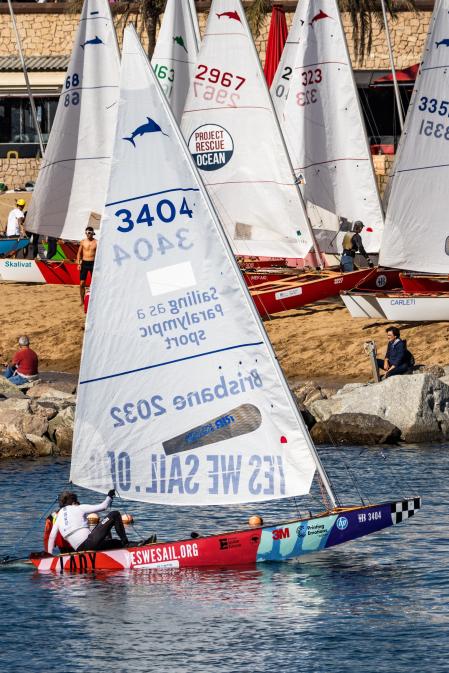 Regata de patín catalán en Barcelona.