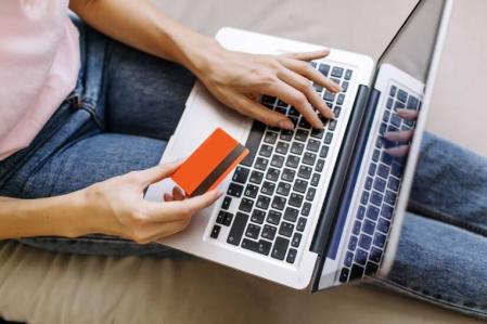 Montse ha perdido todo el dinero por culpa de una estafa con criptomonedas