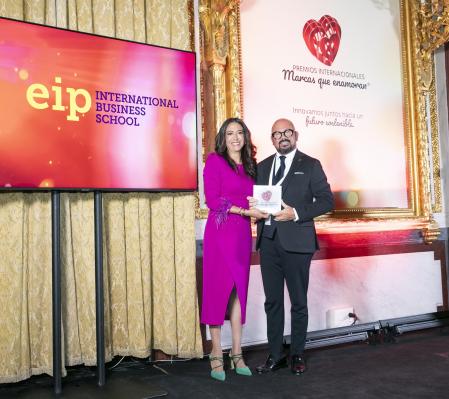 EIP Business School ha sido galardonada con el Premio Honorífico al Impulso de la Empleabilidad Integral en los Premios Internacionales Marcas que Enamoran