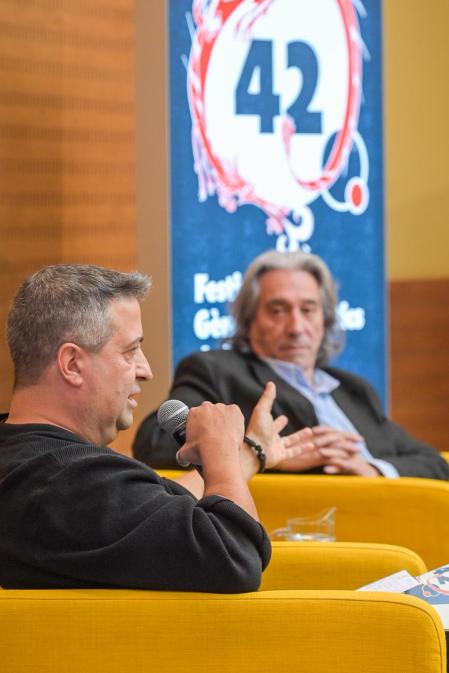 Ricard Ruiz Garzón, comissari del festival 42, i Xavier Marcé, tintent d'alcalde de Cultura de Barcelona, durant la presentació