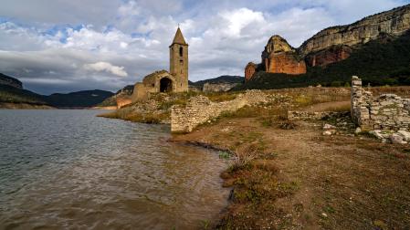 Pantano de Sau al 24%.
