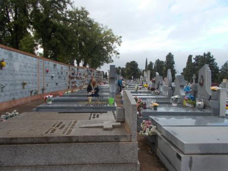 Día de Difuntos en el cementerio de la Almudena.