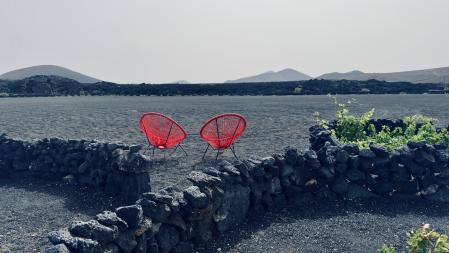 El paisaje de la tierra volcánica, que parece casi de otro planeta