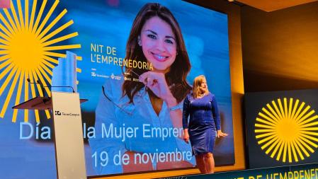 Jessica Breintfield durante su exposición en TecnoCampus para el día de la mujer