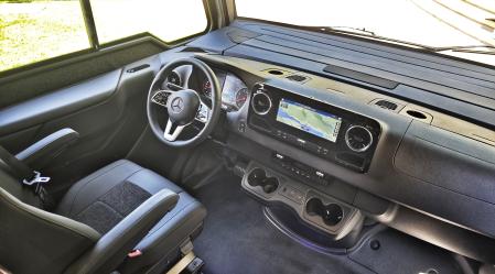 Esta autocaravana toma como base el Mercedes-Benz Sprinter 