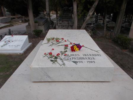 Tumba de Dolores Ibarruri, La Pasionaria.