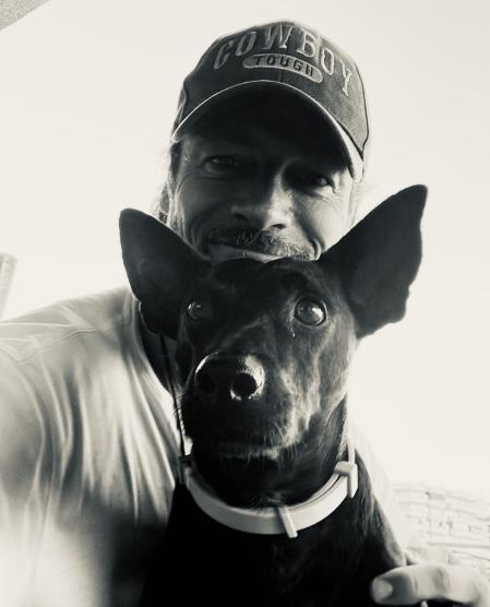 Onix es el compañero del actor William