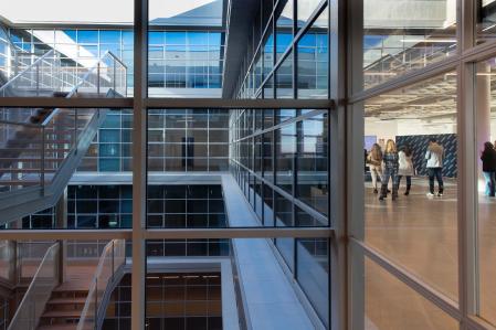 Interior de las nuevas instalaciones de Qiagen en Esplugues de Llobregat